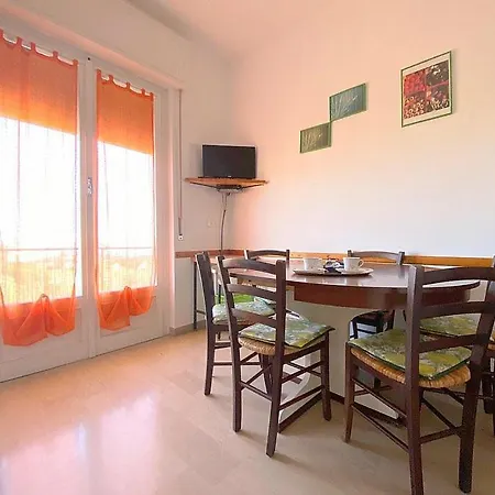 Ranzi Villa Sleeps 6 With Pool Appartamento *
